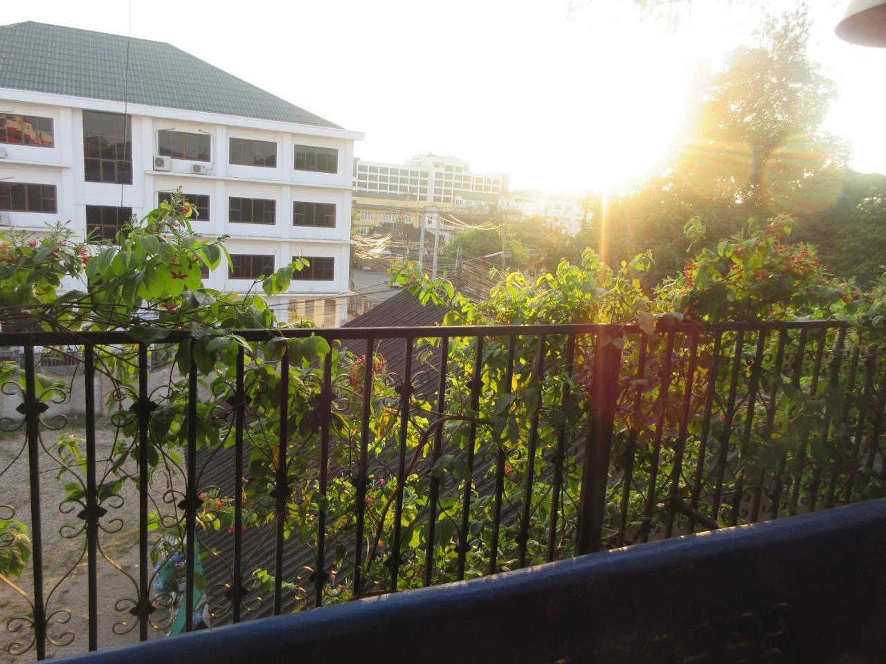 Moonlight Champa Otel Vientiane Dış mekan fotoğraf